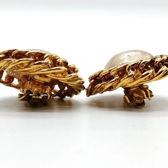 Sale‼️CHANEL Authentic Gold Plated Clip Ons Earrings-Preowned As Is Read - Picture 5 of 11